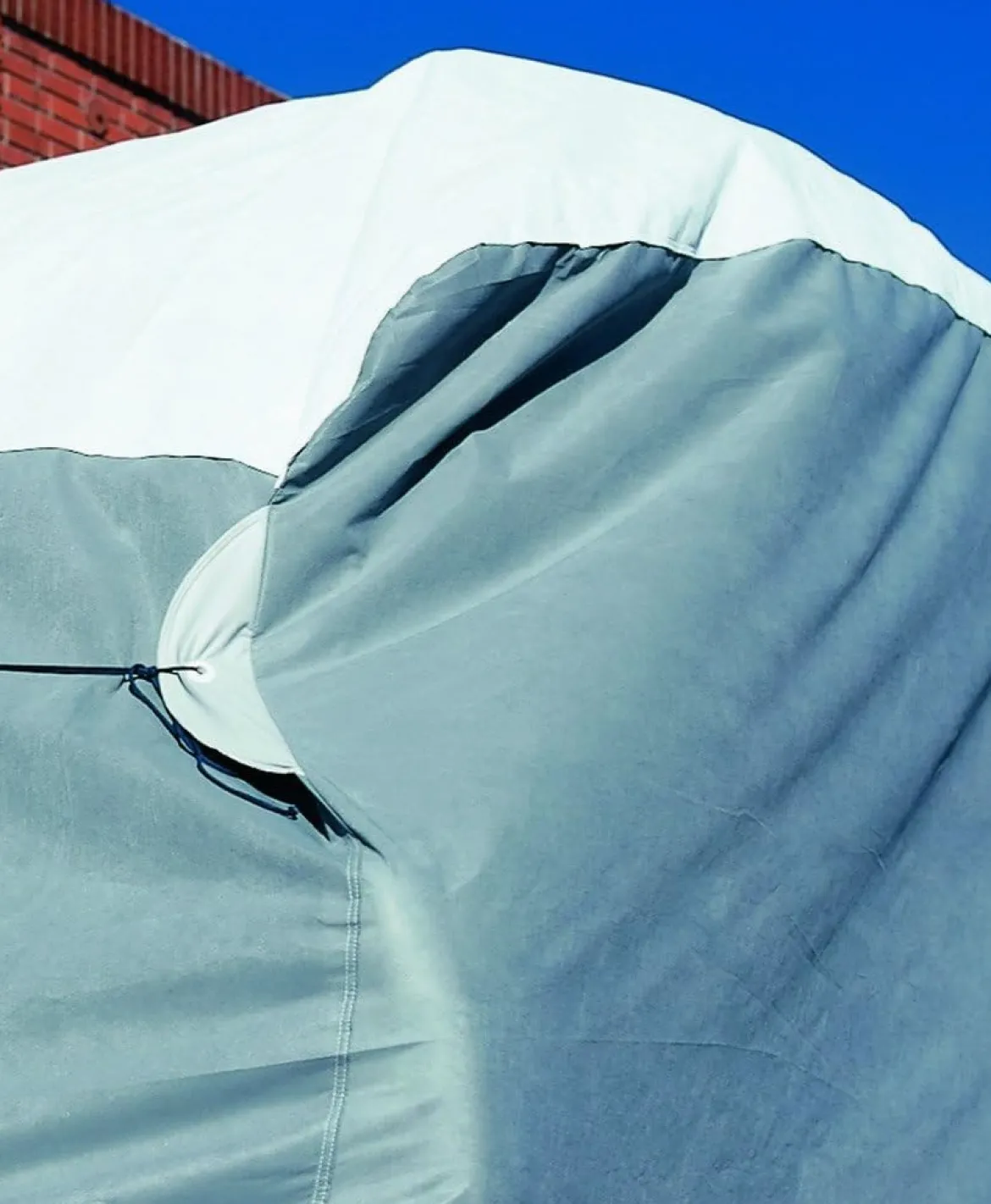 ADCO Aquashed Horse Trailer Cover 10'1"-12' Polypropylene Sides w/ Zipper (ADO46002)