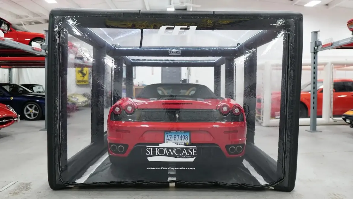 CarCapsule 16' CF1 Series Showcase Carbon Fiber w/Road Emblazoned Floor includes Intellicharger/Led Kit (CCSH16CF1)