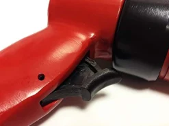 Chicago Pneumatic Air Caulking Gun Lightweight and Durable (CP9885)