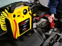 Clore Automotive 1700 Peak Amp 12V Jump Starter w/ Air System (JNCAIR)
