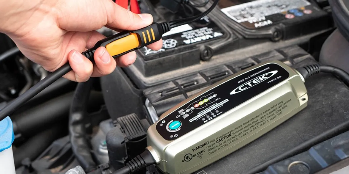 CTEK MUS 4.3 Test & Charger 12V 4.3A Battery Charger (56-959)