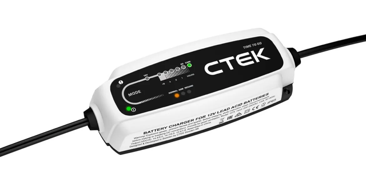 CTEK MXS 5.0 12V 4.3A Fully Automatic Battery Charger and Maintainer (40-206)