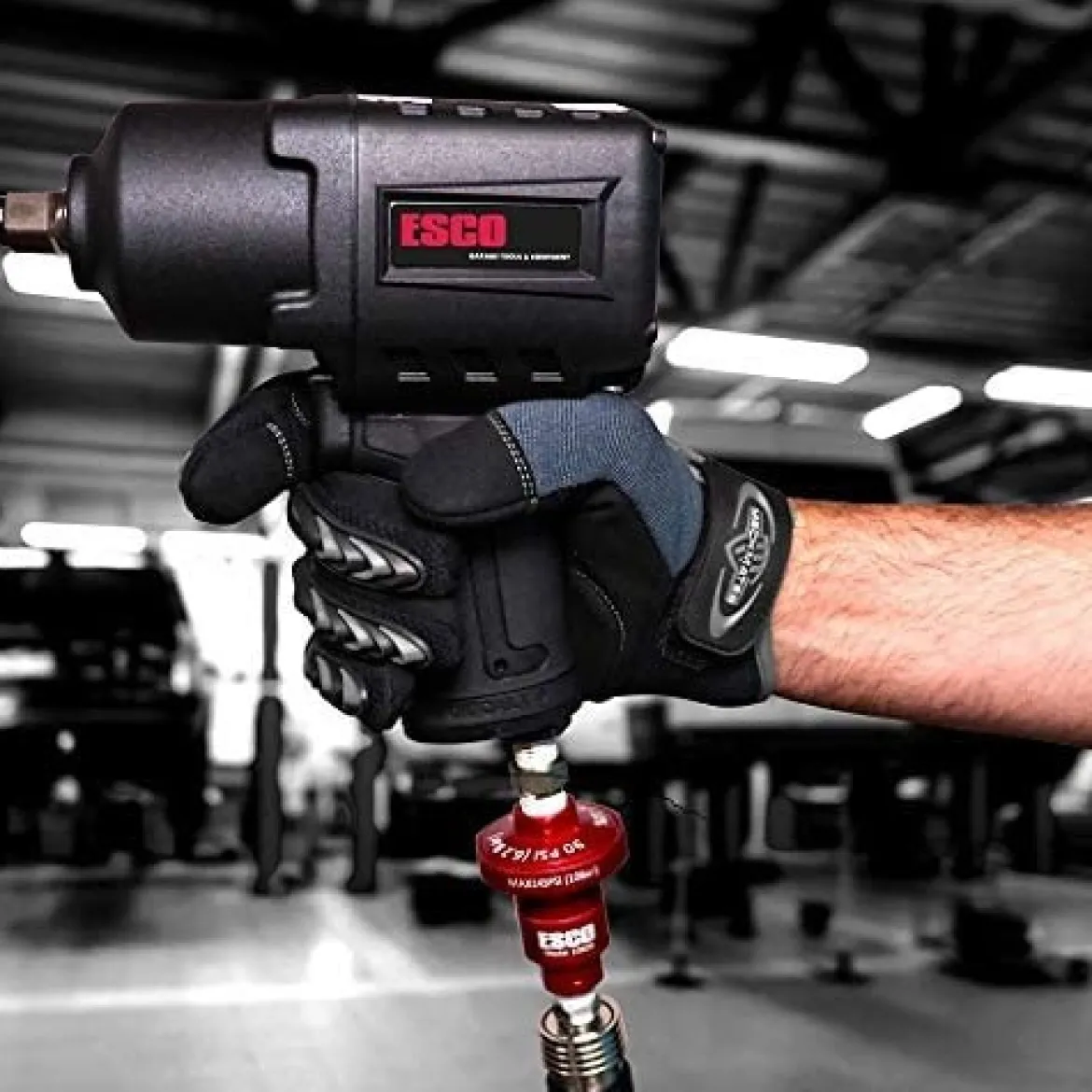 Esco 10609K Air Pressure Reducer With 6? Whip-Hose For Air Tools