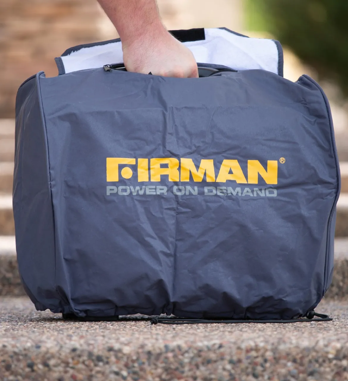 Firman Cover Inverter Portable Generator 2100/2000W (1008)