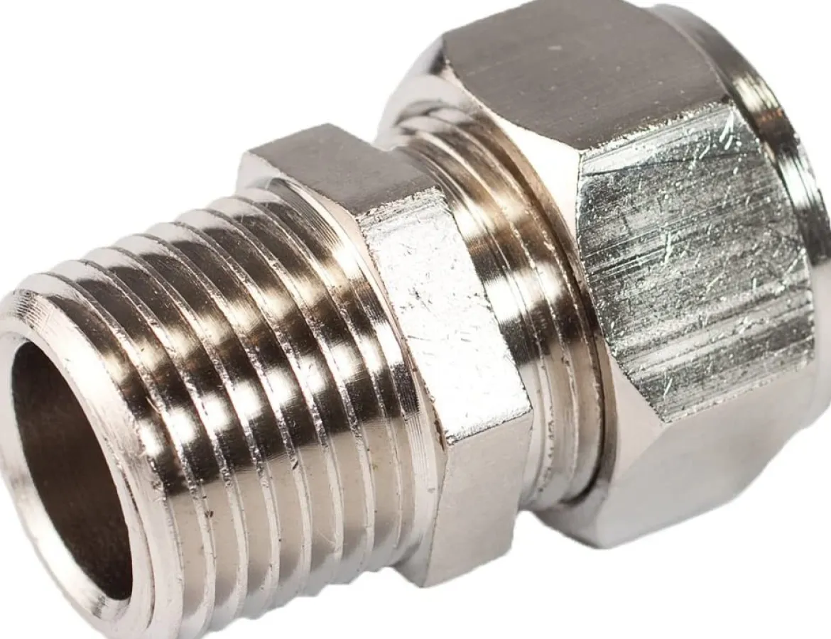 Maxline M8001 Straight Fitting ,1/2" Tubing for 3/8" Male NPT Thread