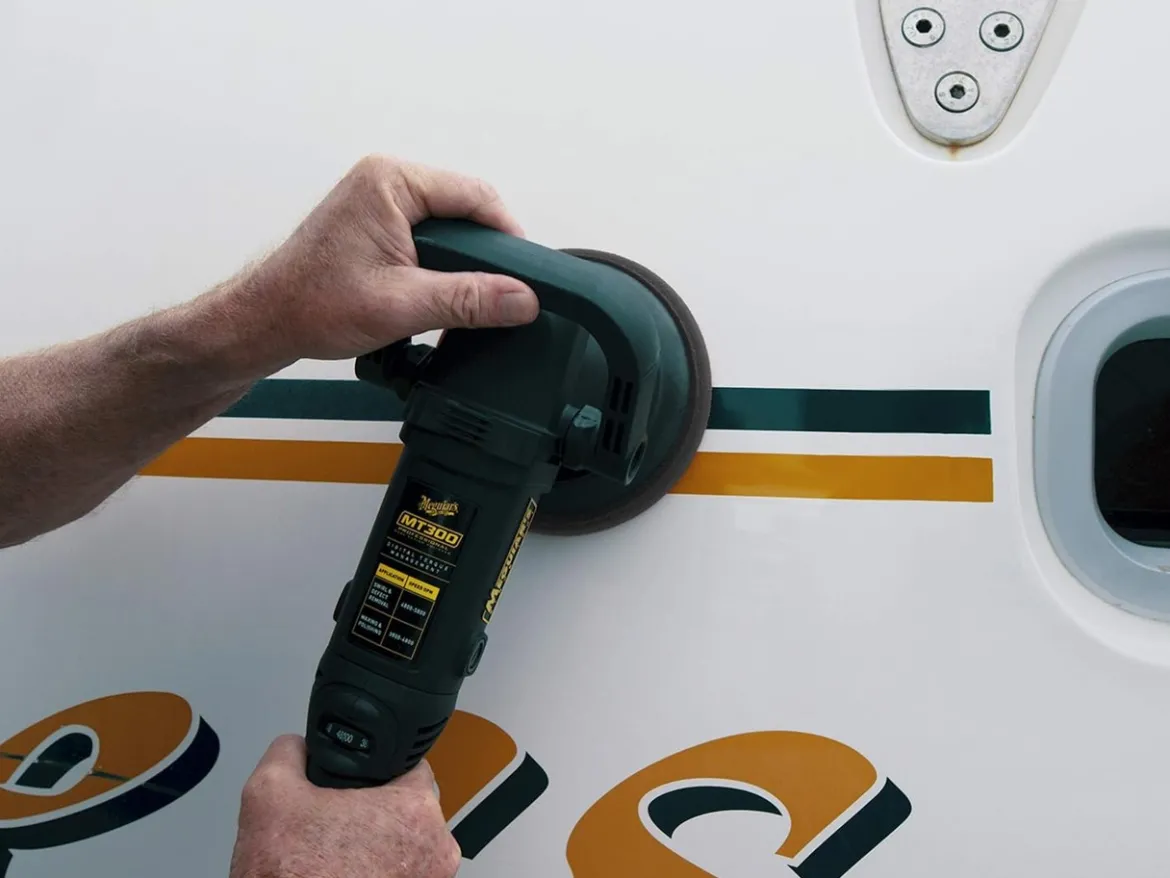 Meguiar's Flagship Marine Wax 16 Oz Liquid Wax (M6316)