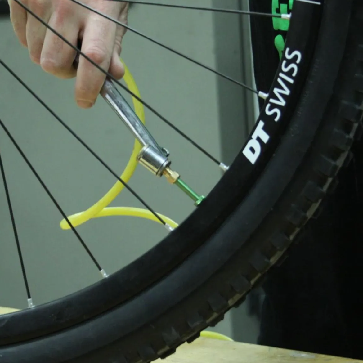 Slime Presta to Schrader Valve Adapter (23042)