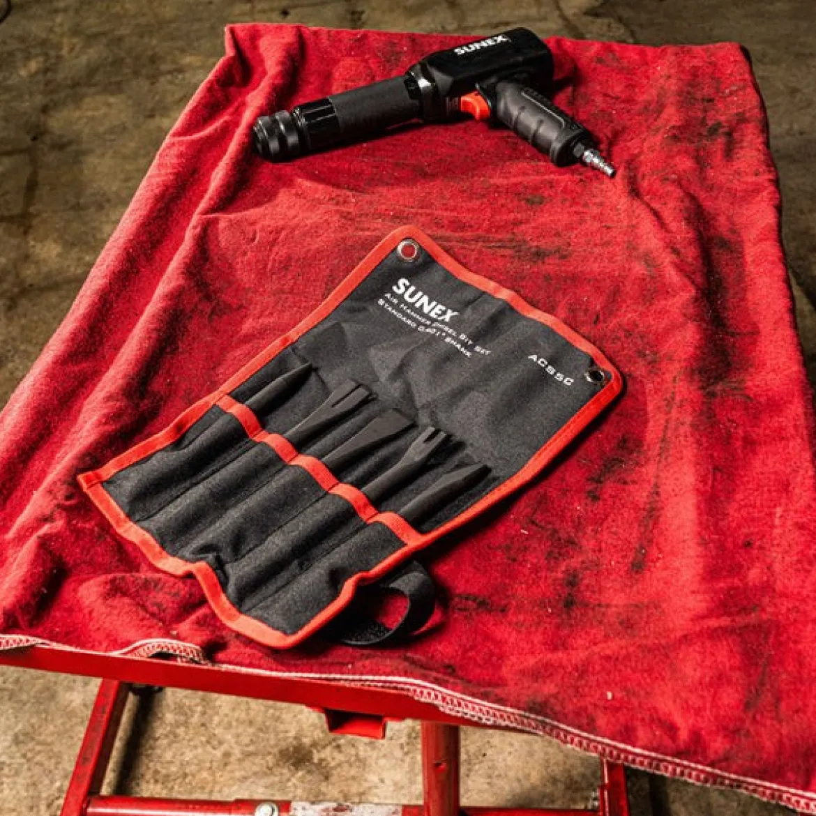 Sunex Tools 5-Piece 7" Cutting Air Hammer Chisel in Tool Roll (ACS5C)