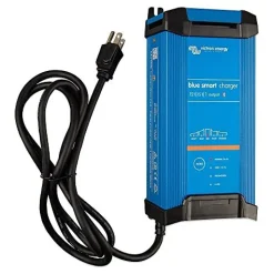 Victron Energy Blue Smart Ip22 12-Volt 15 Amp 120Vac (BPC121545102)